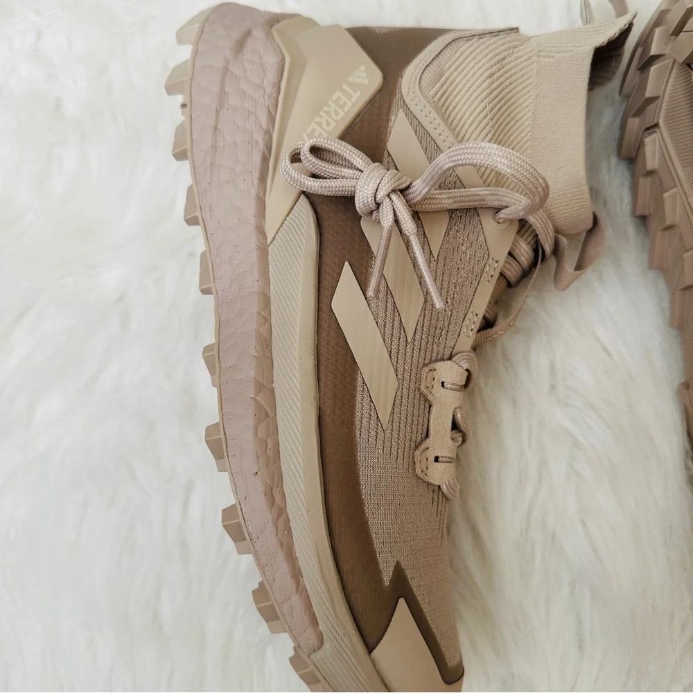 Adidas Terrex Free Hiker 2 Hiking Women's Sz 7 Beige Athletic Shoes IF7120 New - Picture 3 of 5